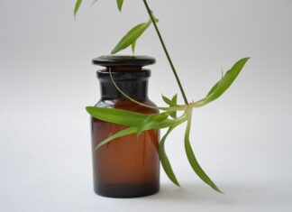 Co najpierw hydrolat czy serum? Co najpierw hydrolat czy serum?